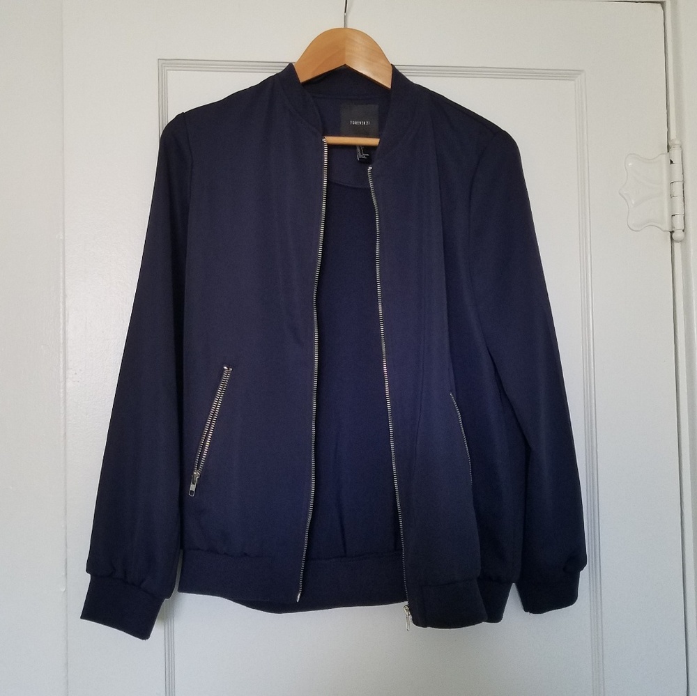 Women’s zip up bomber jacket